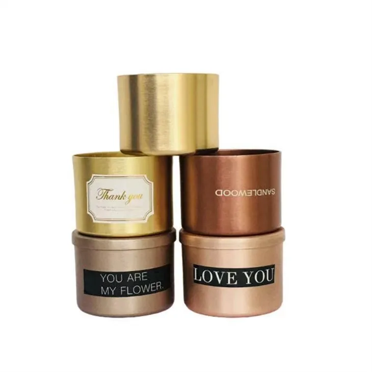 बहुरंगा मोमबत्ती एल्यूमिनियम कप शो