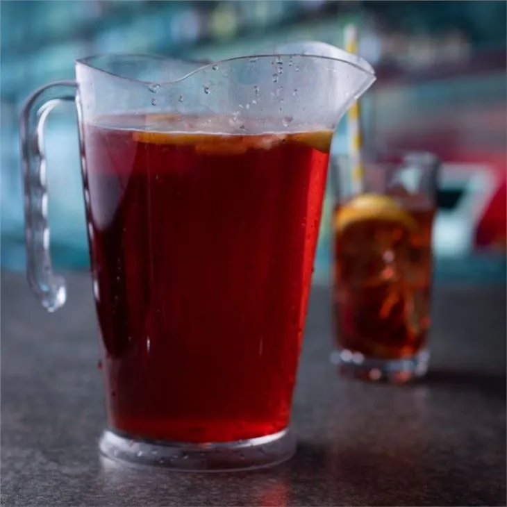 प्लास्टिक आइस टी घड़ा